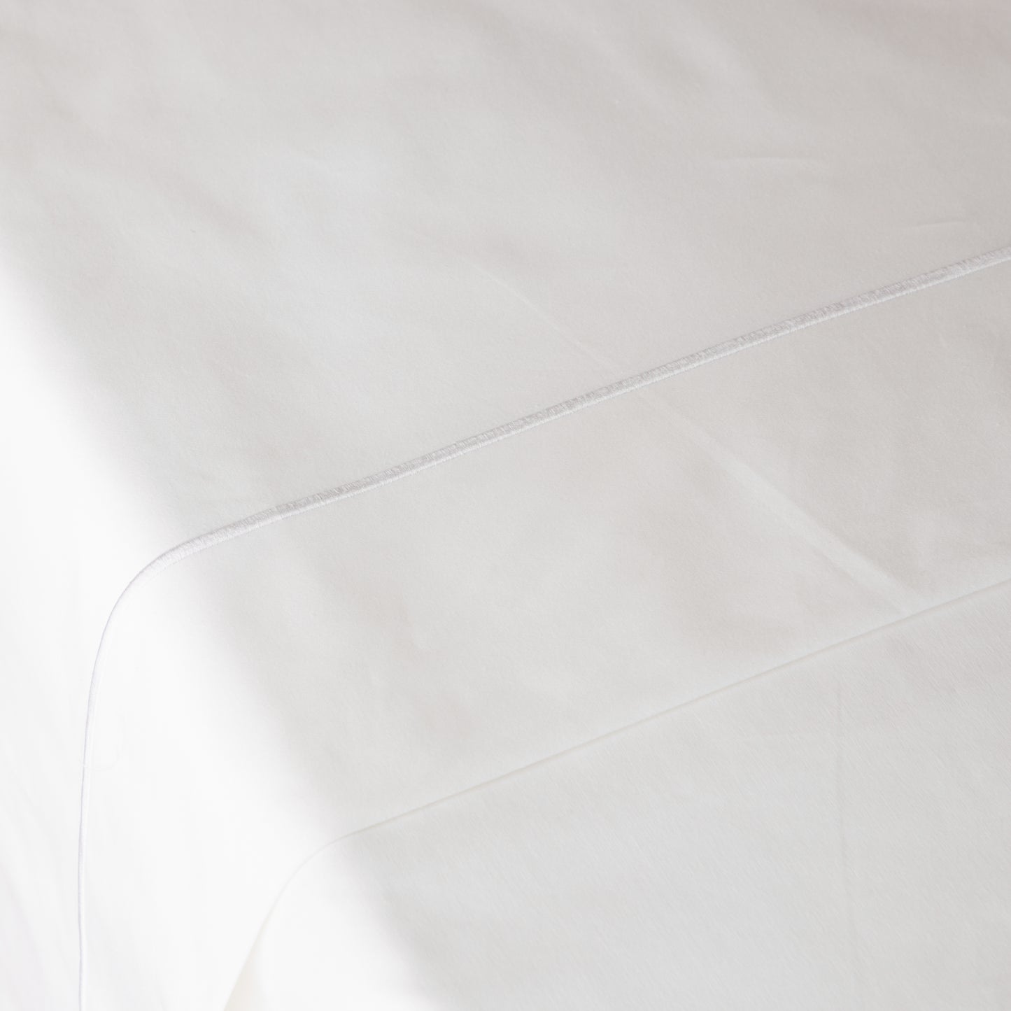 600TC 100% COTTON ORGANIC EMBROIDERED SHEET SET - WHITE