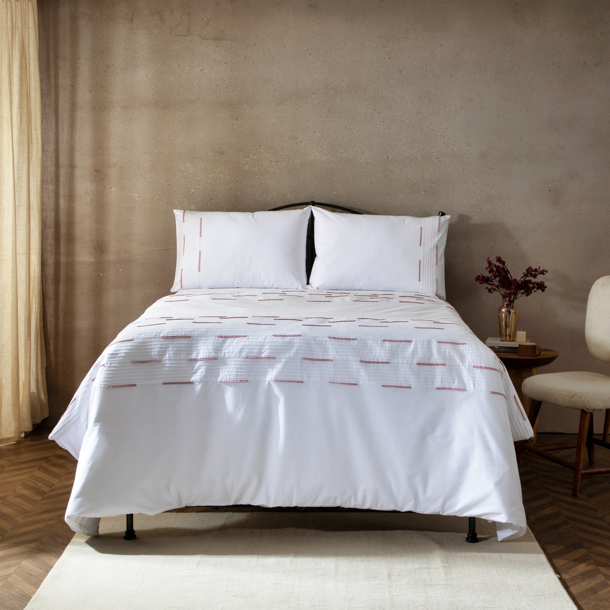 Linette organic cotton percale duvet cover set with pintucks and red pleats, 200 TC