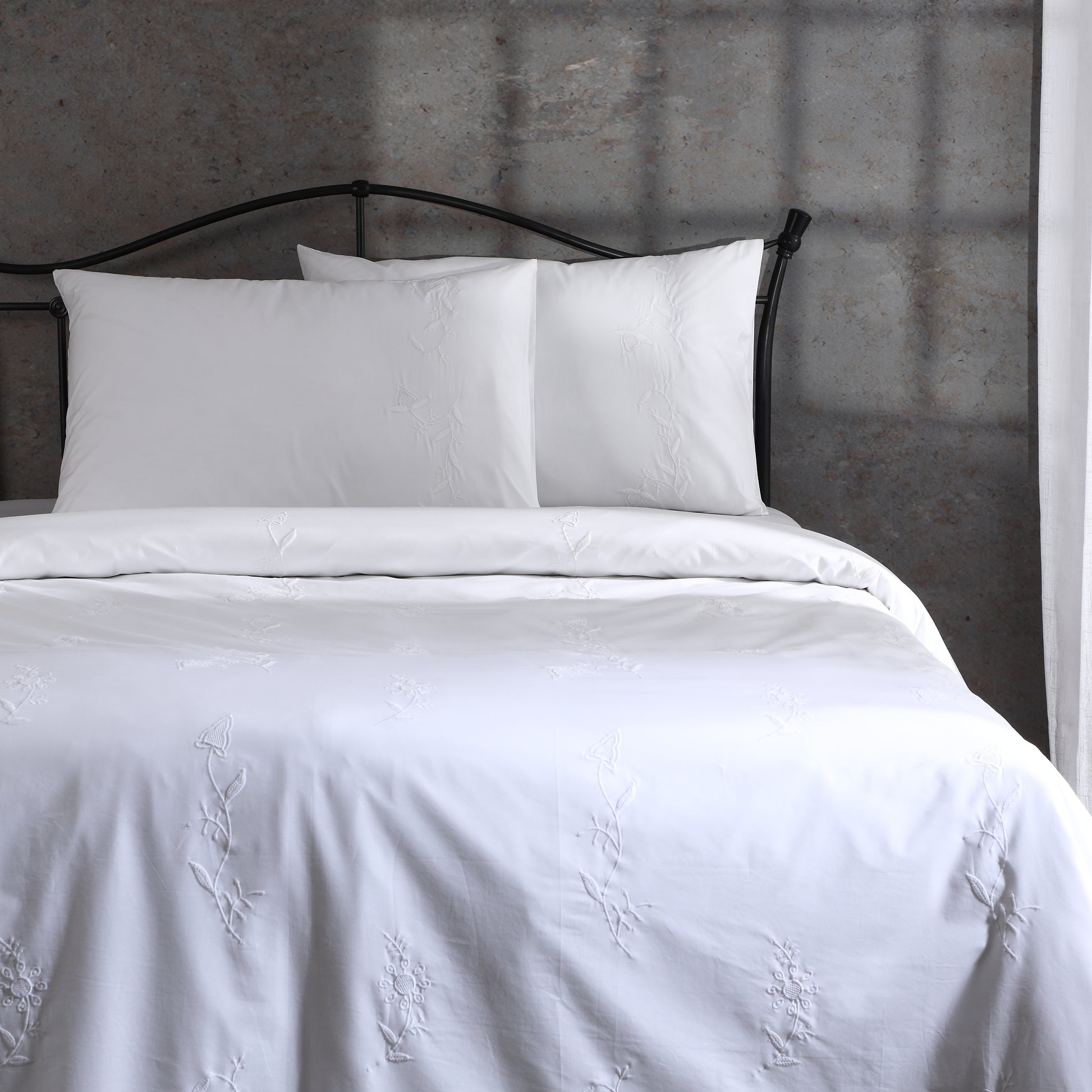 Vintage Floral — organic cotton percale floral embroidered duvet cover set, 200 TC