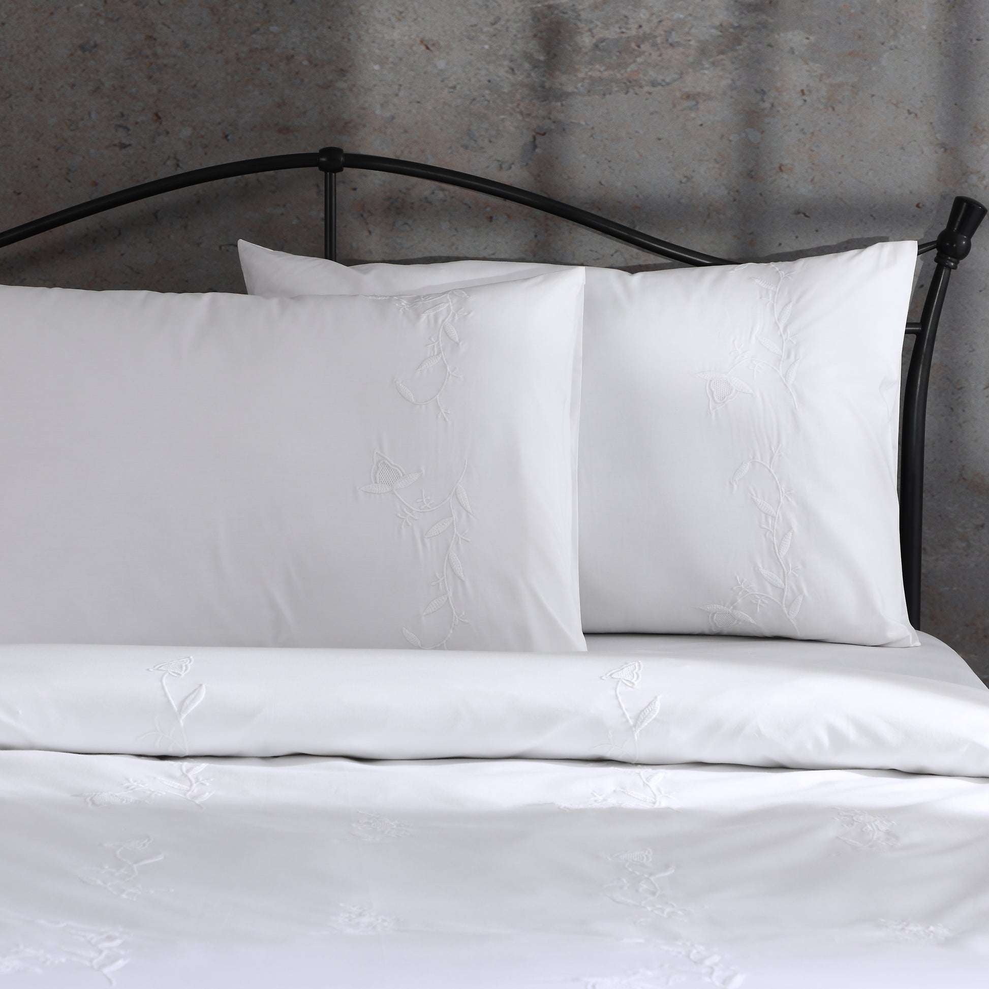 Vintage Floral organic cotton percale duvet cover and pillowcases set with floral embroidery, 200 TC, alternate view