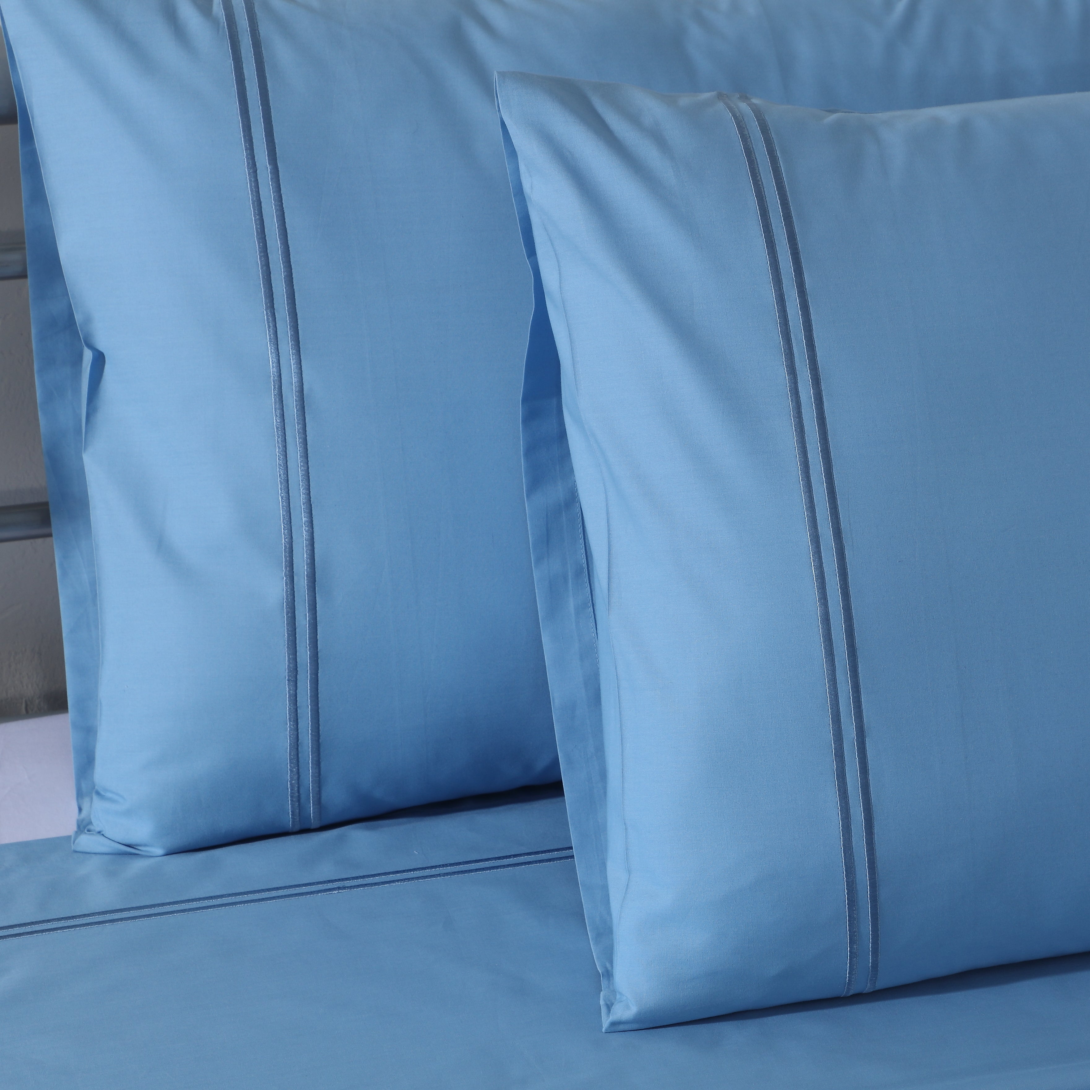200TC ORGANIC COTTON COLOURED EMBROIDERED SHEET SET -  BLUE MIRAGE