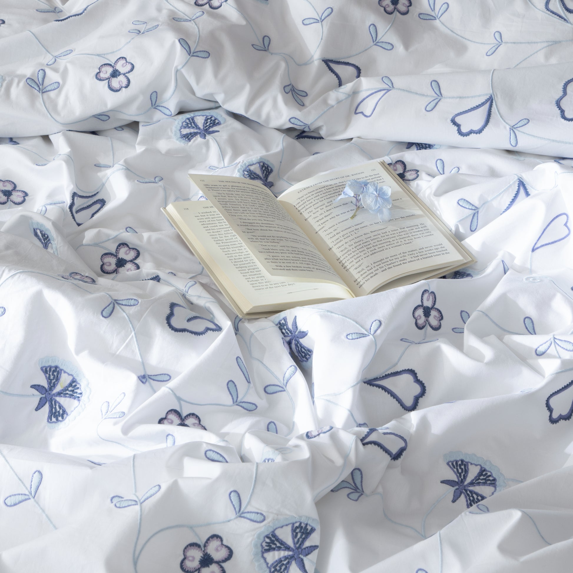 Paradiso — organic cotton percale embroidered duvet cover set, 200 TC, french inspired, blue accents, with open book