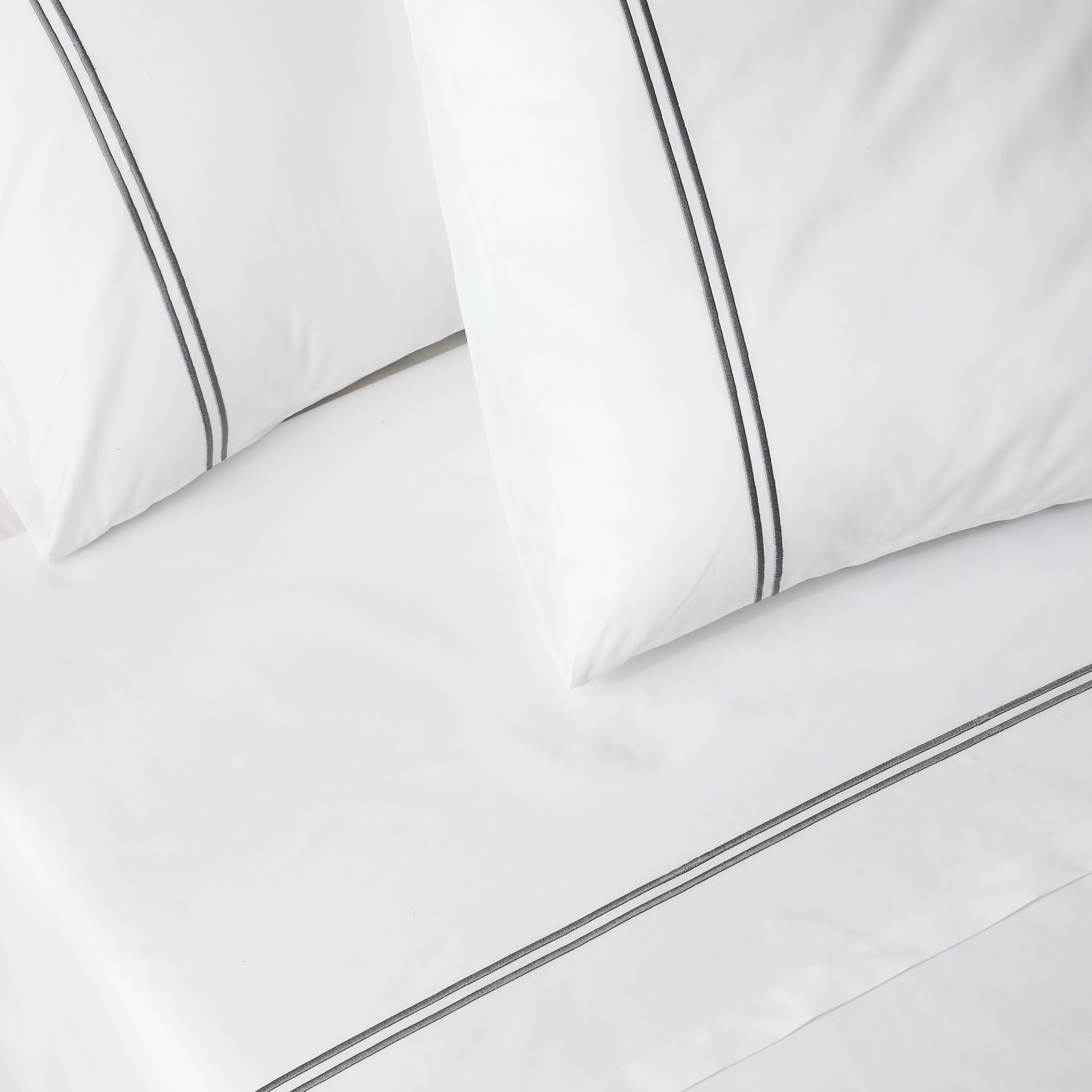 200TC WHITE ORGANIC COTTON EMBROIDERED SHEET SET - GREYSTONE ON WHITE