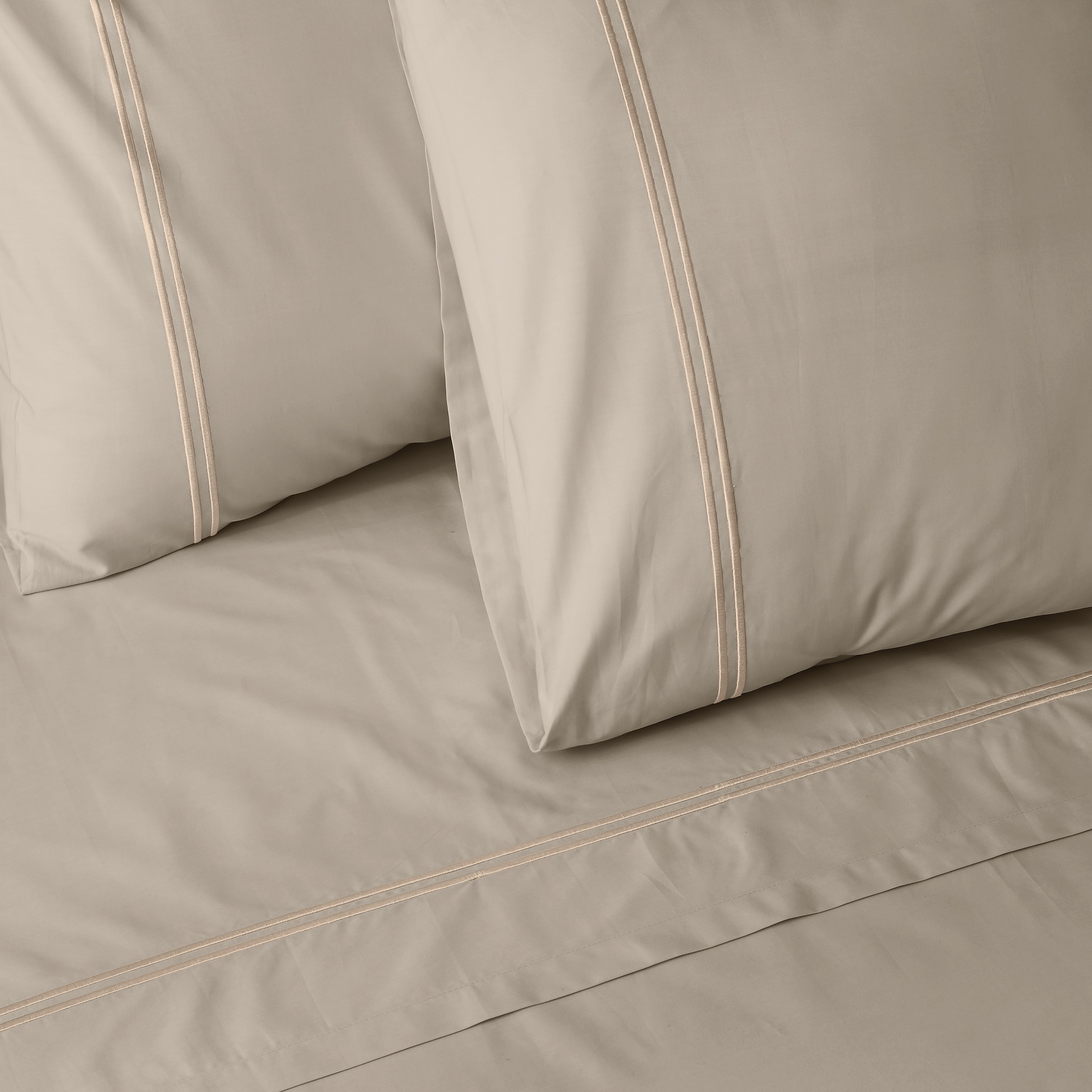200TC ORGANIC COLOURED EMBROIDERED SHEET SET - DUNE