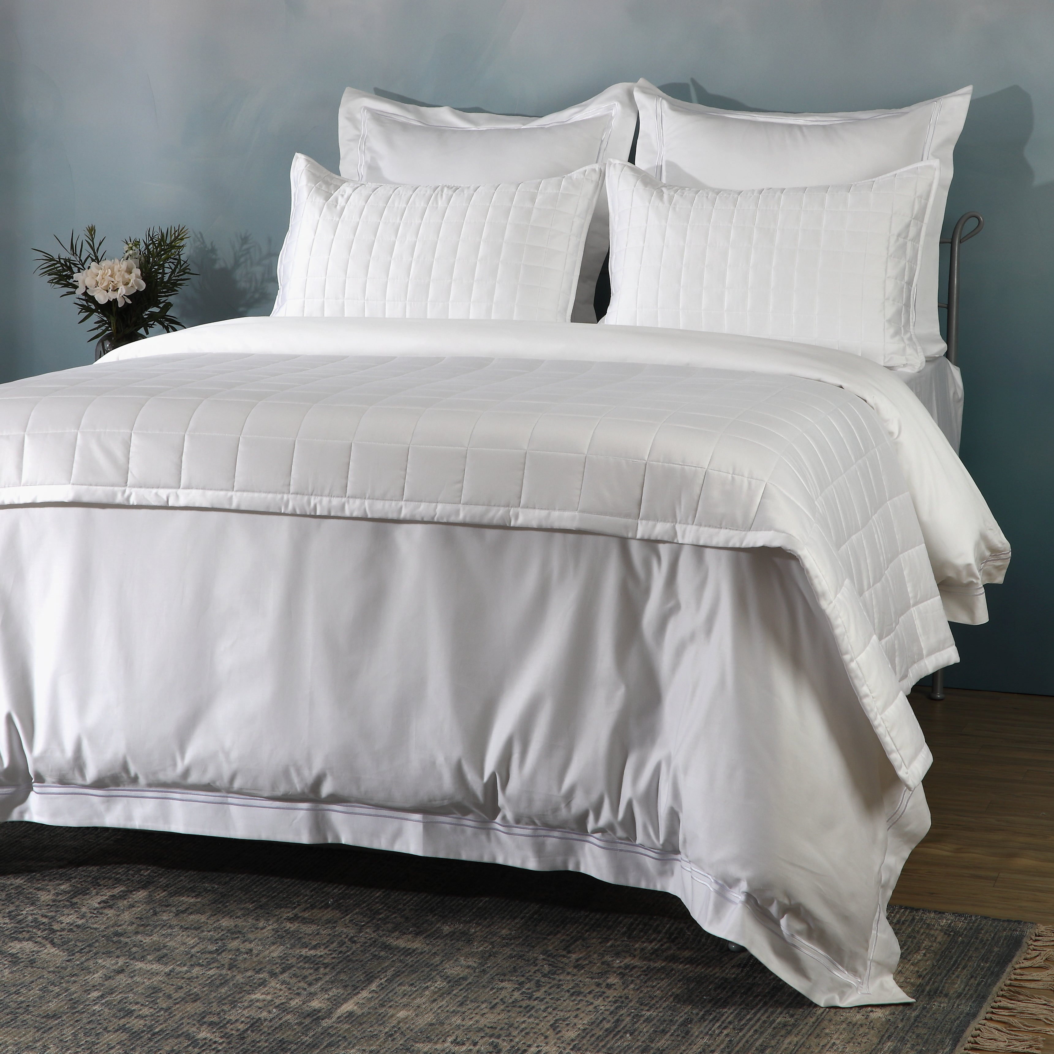 WHITE BAMBOO COTTON BEDSPREAD SET