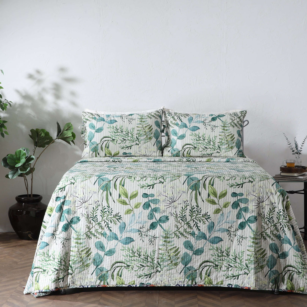 COTTON REVERSIBLE BEDSPREAD SET - BOTANICAL BLISS