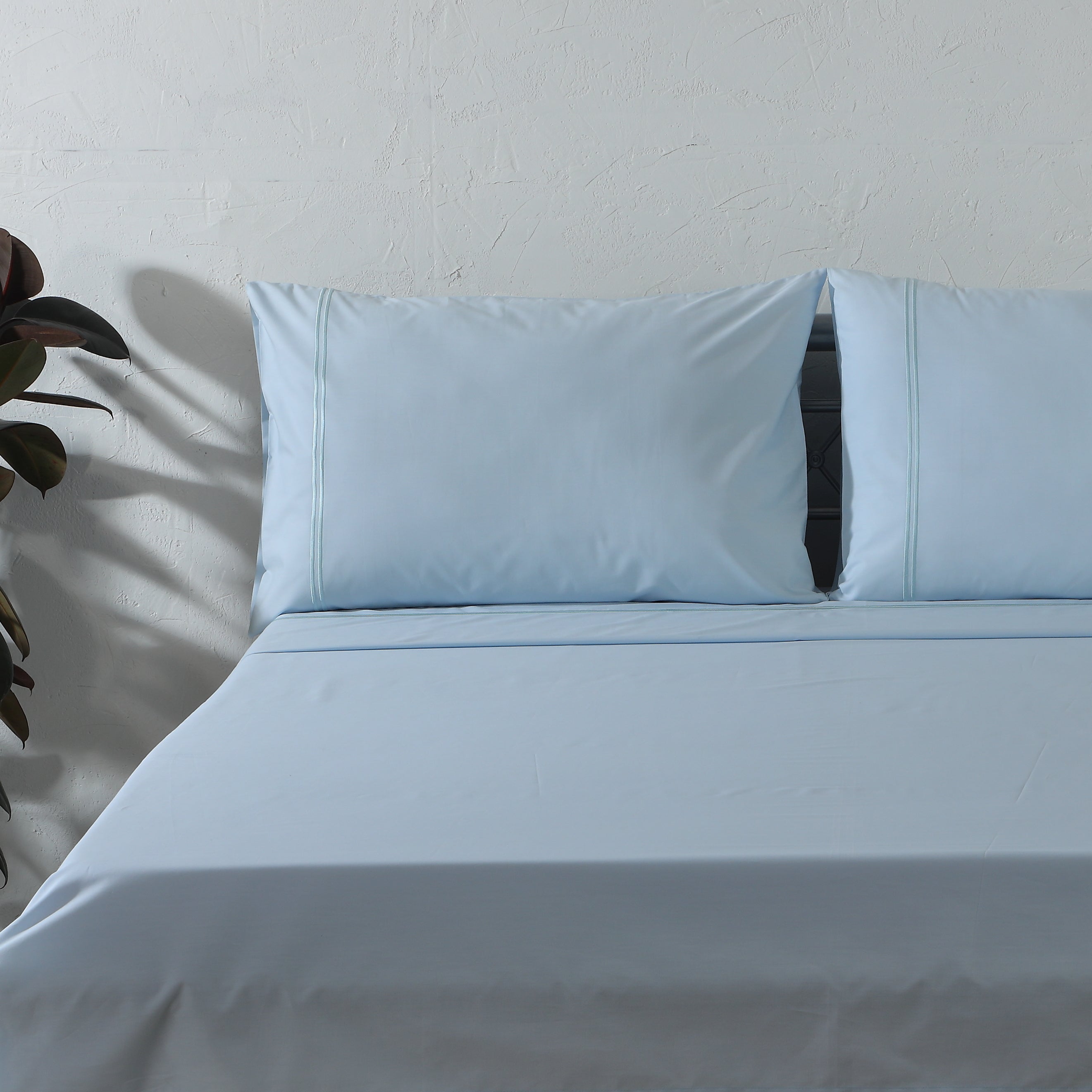 200TC ORGANIC COTTON COLOURED EMBROIDERED SHEET SET - SKY