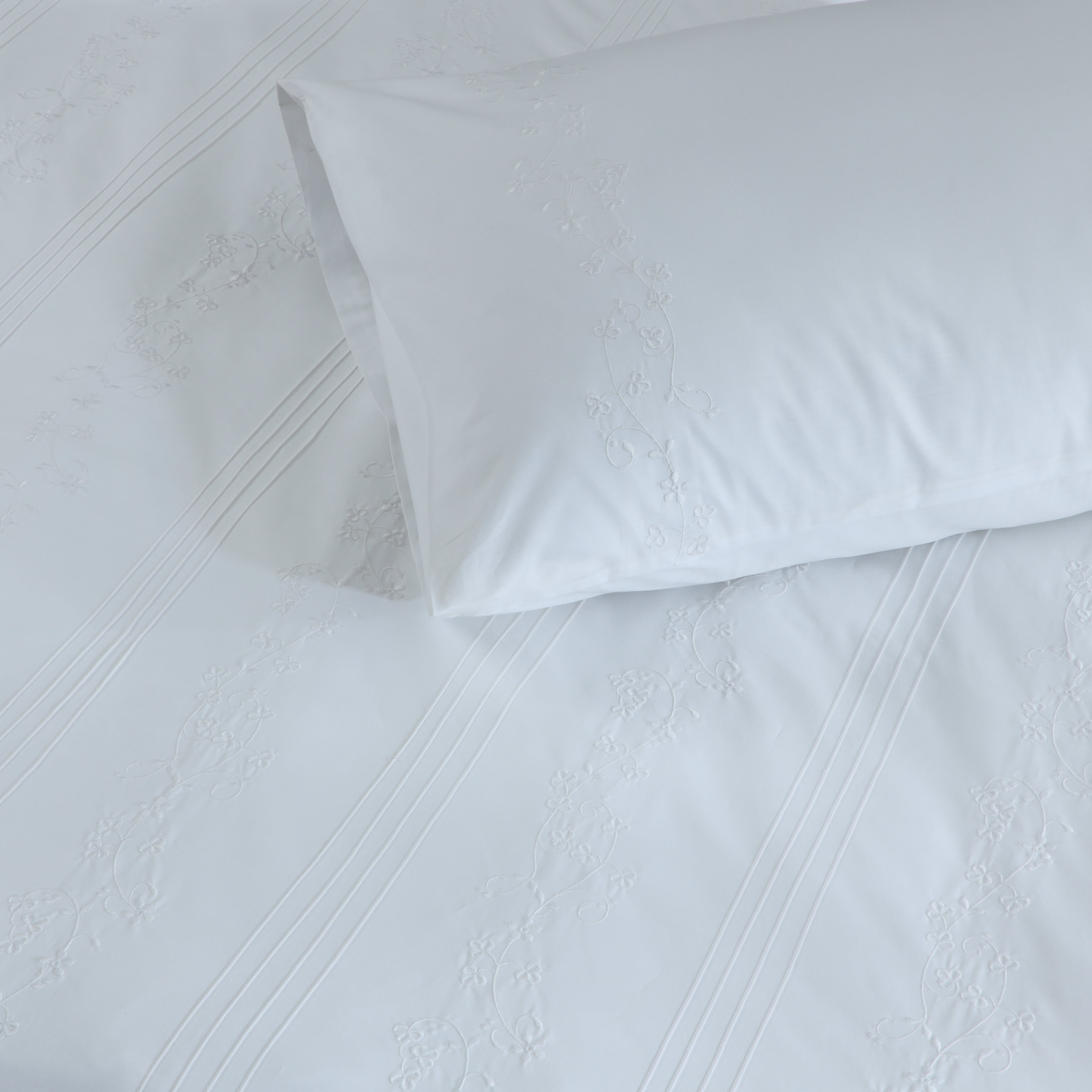 BARRIE 200 TC PERCALE 100% ORGANIC COTTON EMBROIDERED DUVET COVER SET